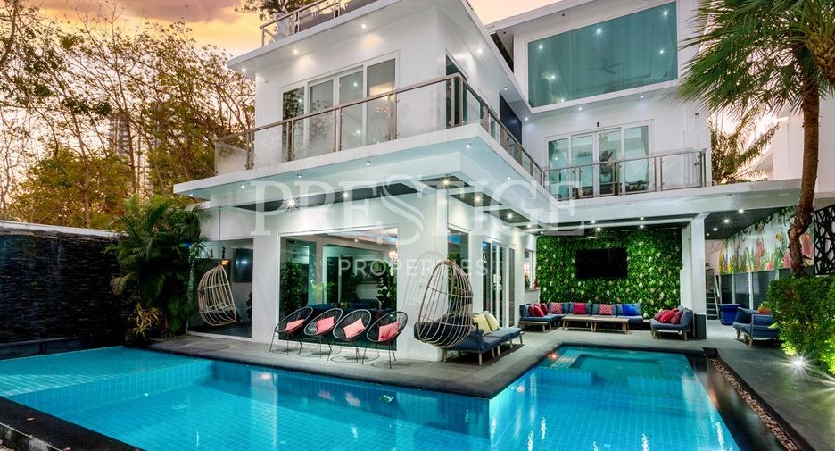 For sale 8 bedrooms house in Jomtien, Pattaya