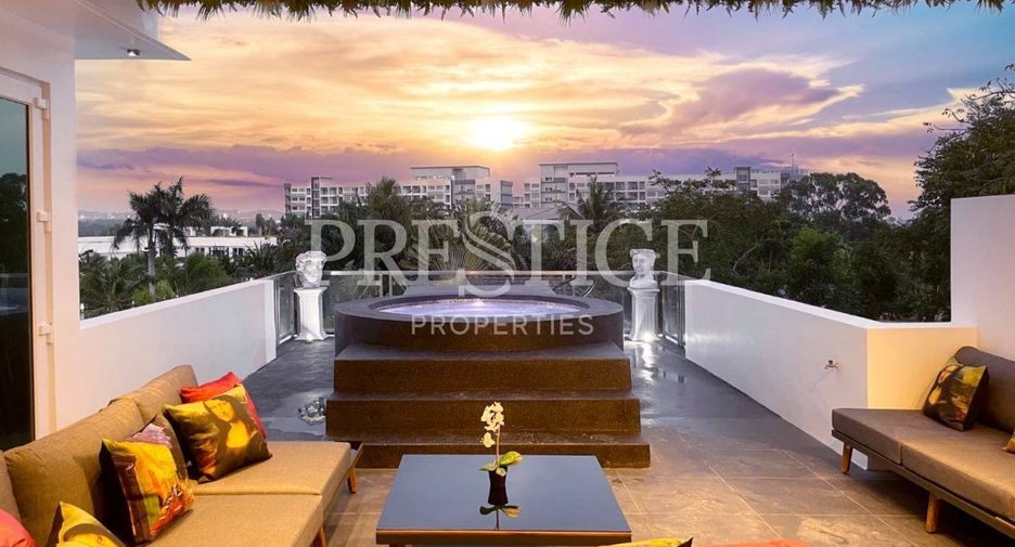 For sale 8 bedrooms house in Jomtien, Pattaya