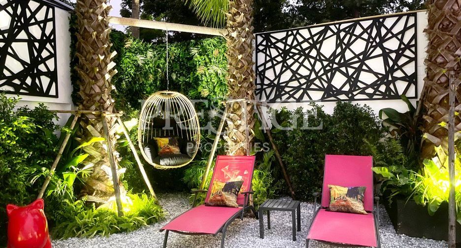 For sale 8 bedrooms house in Jomtien, Pattaya