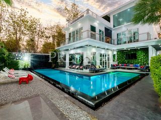 For sale 8 bedrooms house in Bang Lamung, Chonburi