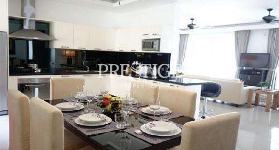 Casa en alquiler y en venta de 4 habitaciones en East Pattaya, Pattaya