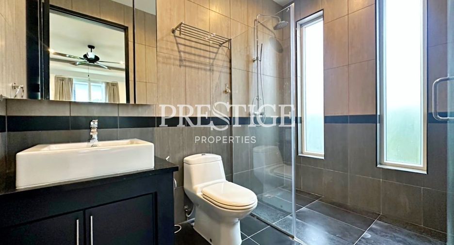 For sale 4 bedrooms house in Bang Lamung, Chonburi