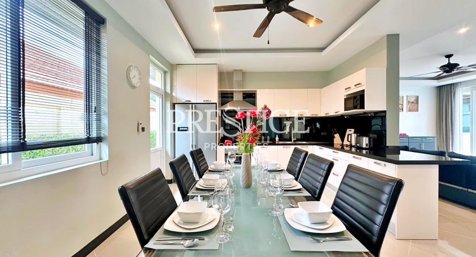 For sale 4 bedrooms house in Bang Lamung, Chonburi