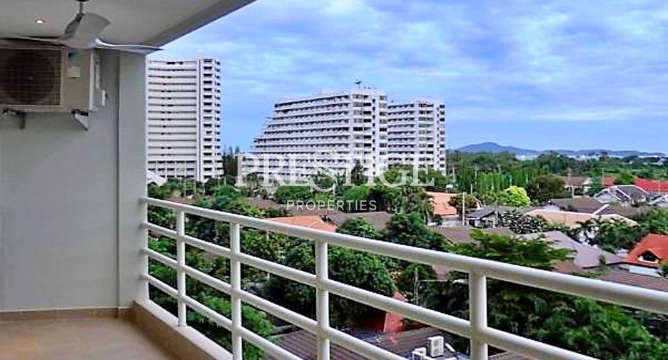 For sale studio condo in Pratumnak, Pattaya