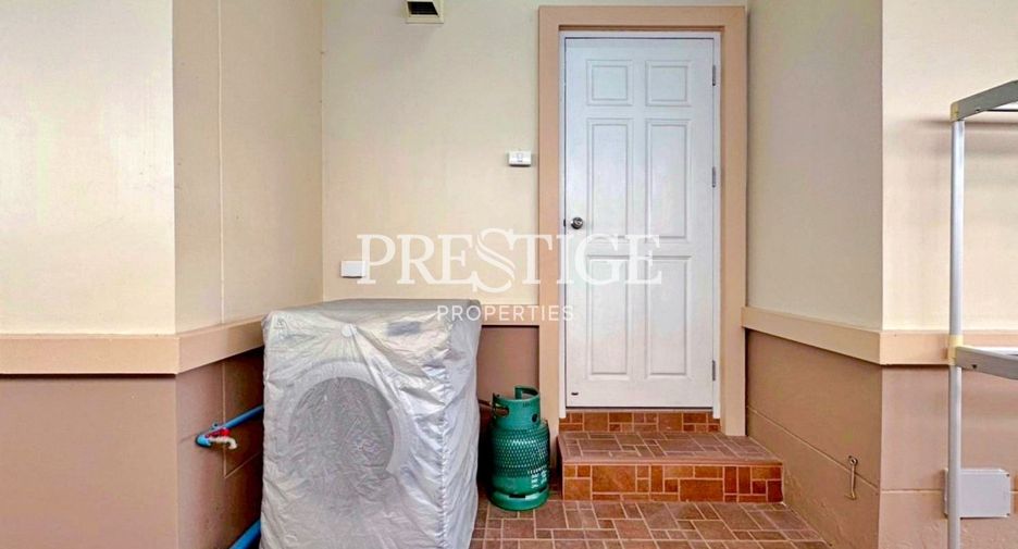 For sale そして for rent 3 ベッドルーム house in Bang Lamung, Chonburi