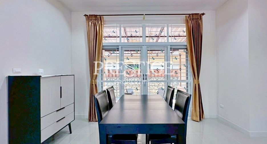 For sale そして for rent 3 ベッドルーム house in Bang Lamung, Chonburi