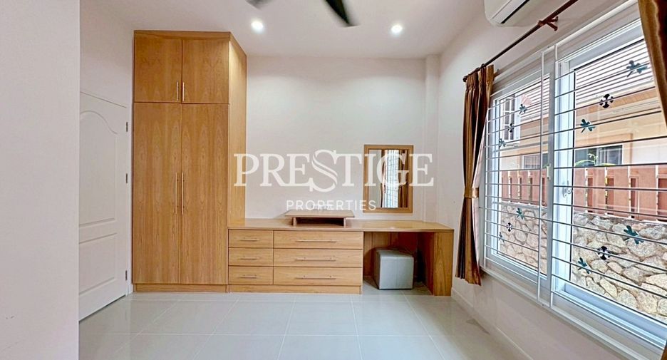 For sale そして for rent 3 ベッドルーム house in Bang Lamung, Chonburi