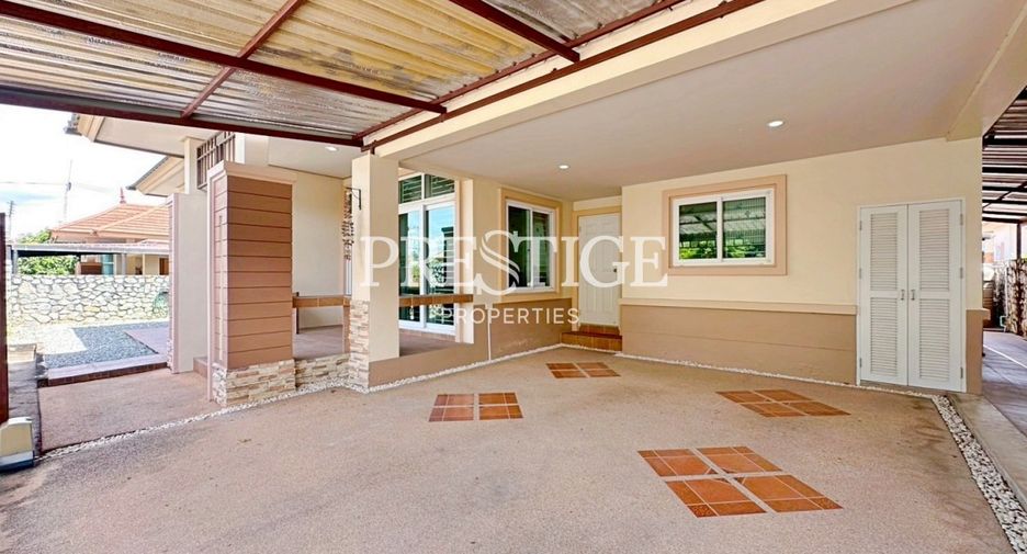 For sale そして for rent 3 ベッドルーム house in Bang Lamung, Chonburi