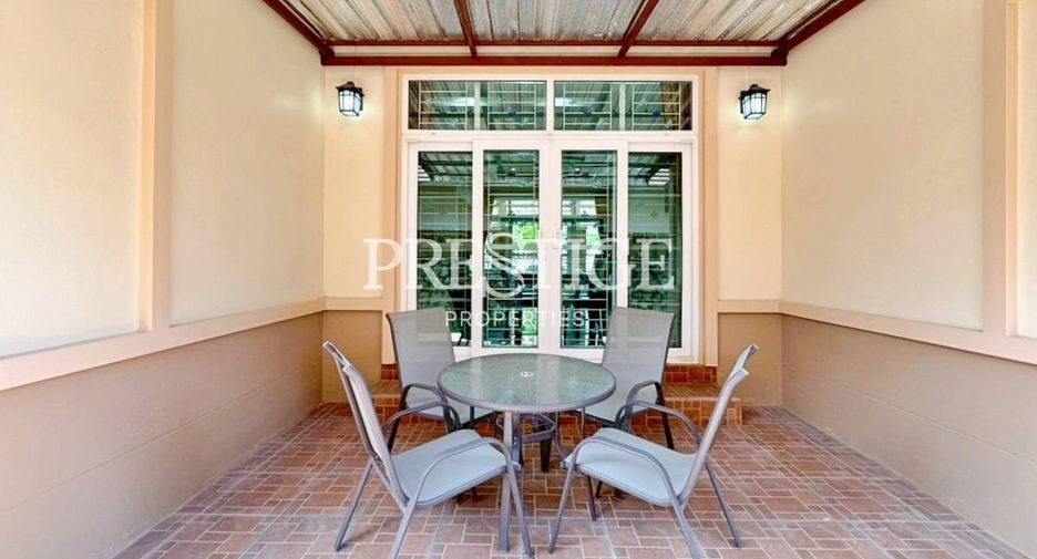 For sale そして for rent 3 ベッドルーム house in Bang Lamung, Chonburi