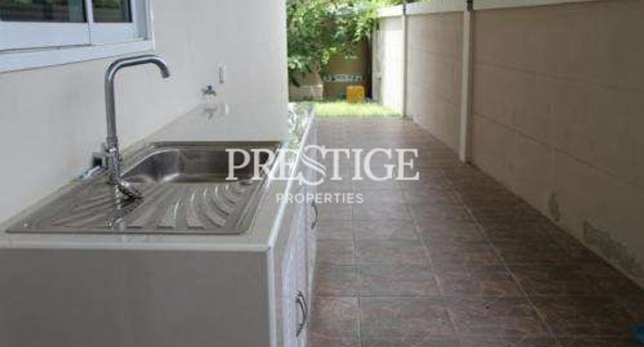 Haus zum Kauf mit 3 Zimmer in Bang Lamung, Chonburi