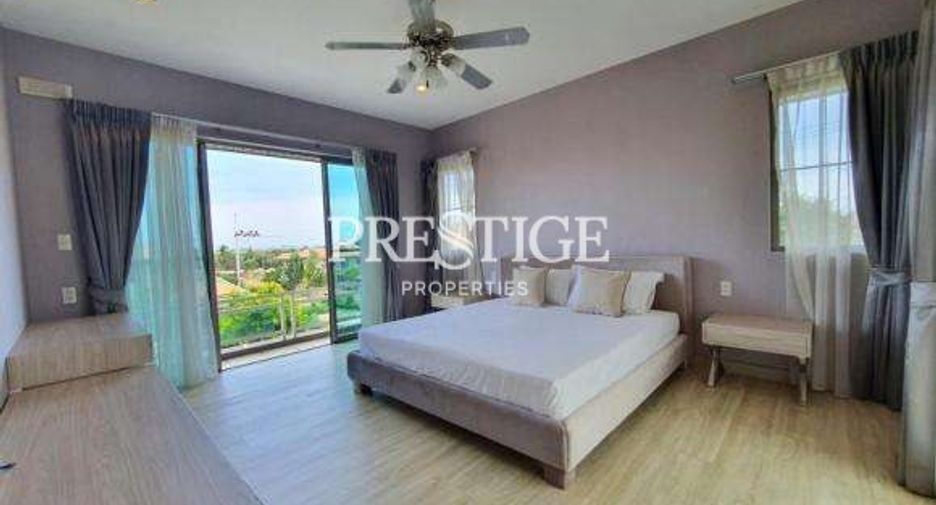 For rent 4 bedrooms house in Bang Lamung, Chonburi