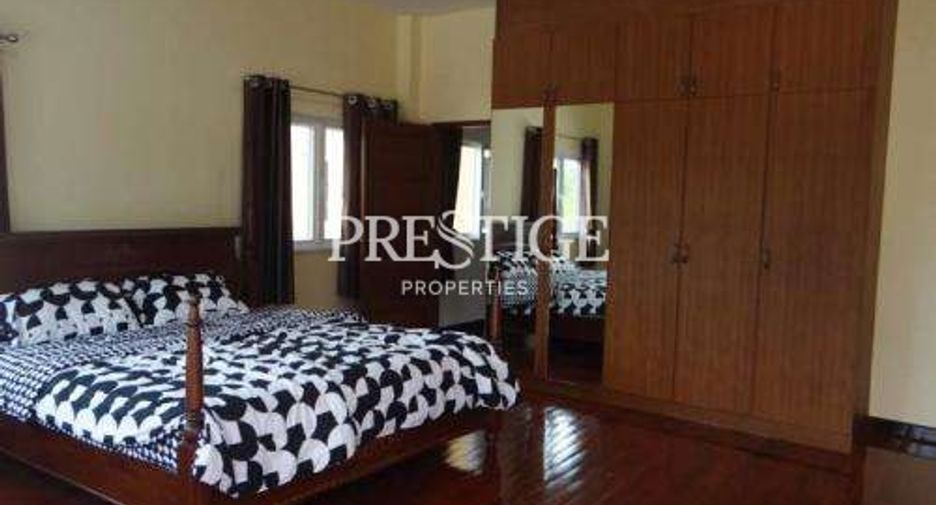 For rent 4 bedrooms house in Bang Lamung, Chonburi