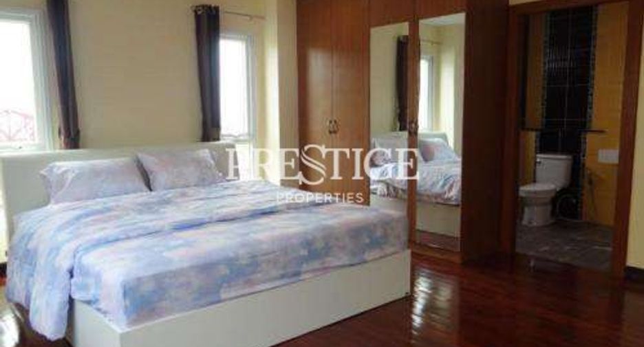 For rent 4 bedrooms house in Bang Lamung, Chonburi