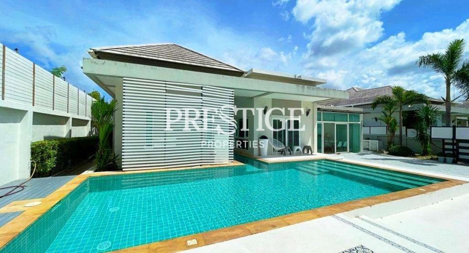 Casa en venta de 4 habitaciones en Bang Lamung, Chonburi