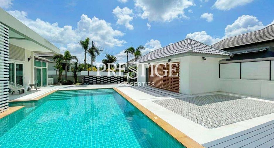 Casa en venta de 4 habitaciones en Bang Lamung, Chonburi