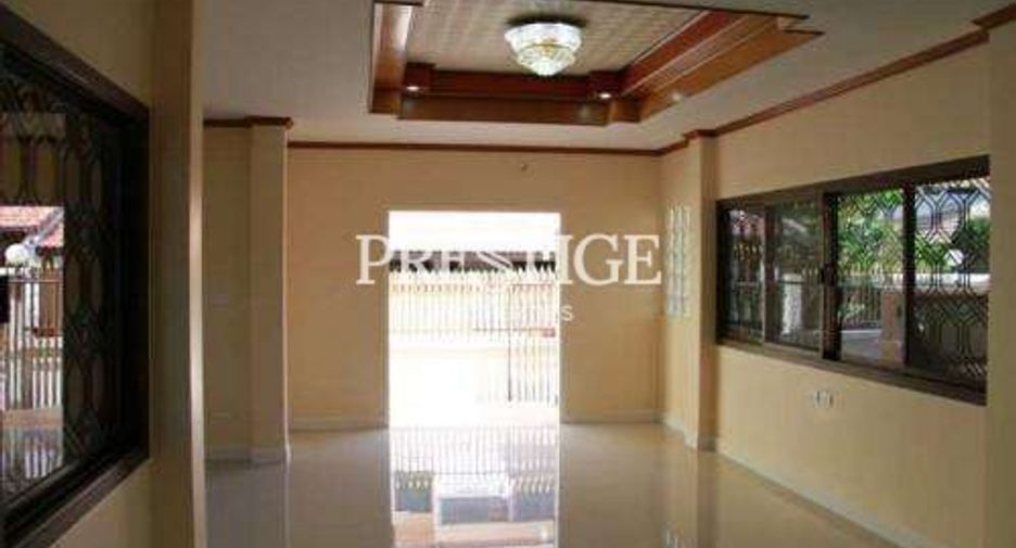 For sale and for rent 3 bedrooms house in Bang Lamung, Chonburi