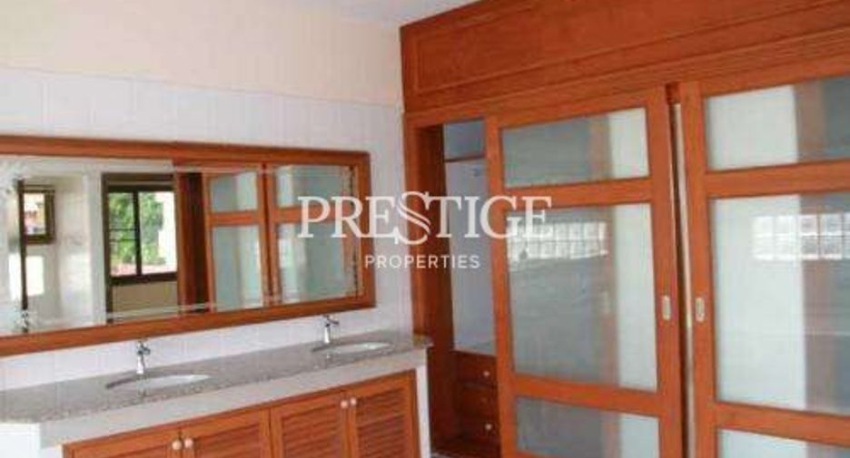For sale and for rent 3 bedrooms house in Bang Lamung, Chonburi