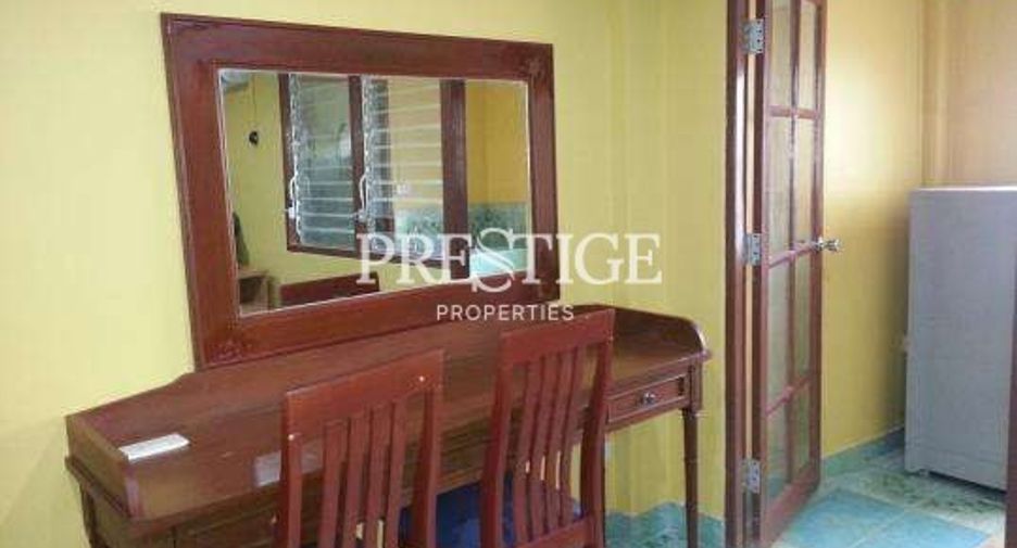 Local comercial en venta de 10 habitaciones en Bang Lamung, Chonburi