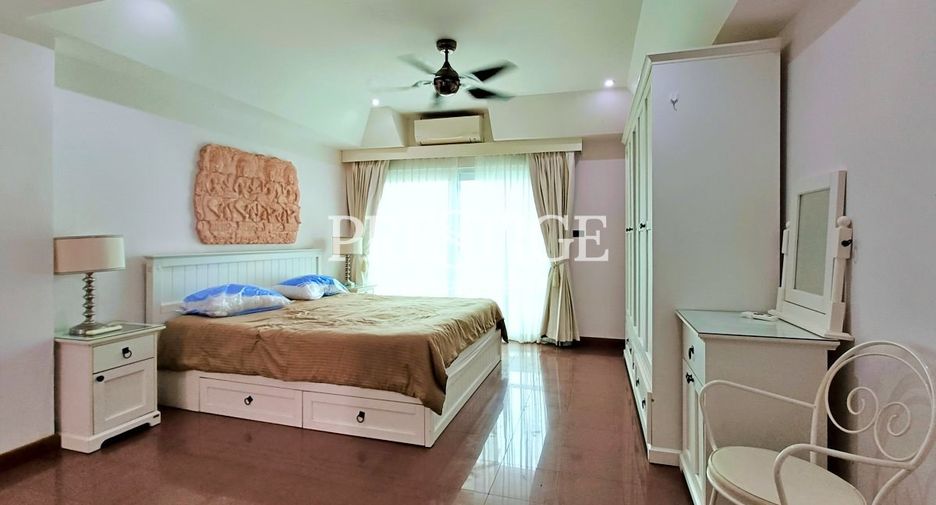 For sale 2 bedrooms condo in Central Pattaya, Pattaya