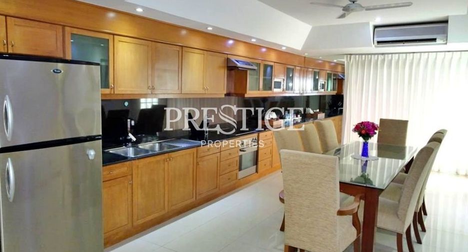 For sale 2 bedrooms condo in Central Pattaya, Pattaya
