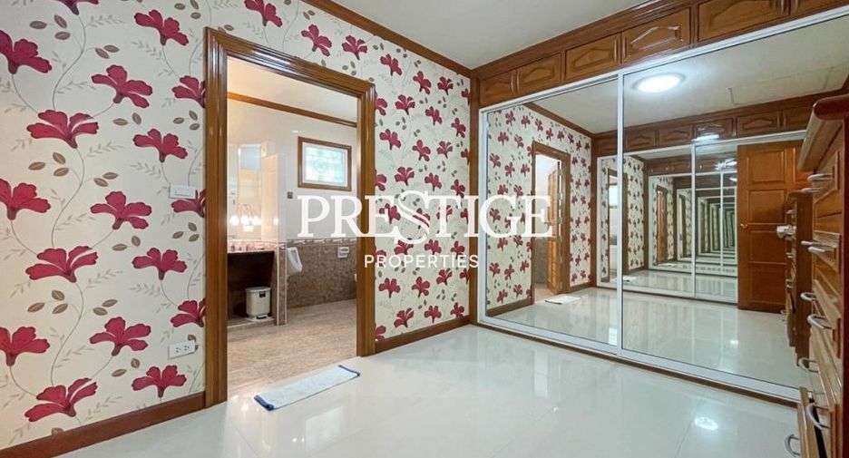 For rent 5 bedrooms house in Bang Lamung, Chonburi
