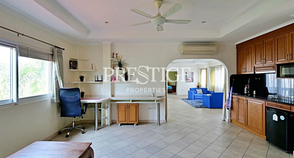 Casa en alquiler de 5 habitaciones en Jomtien, Pattaya