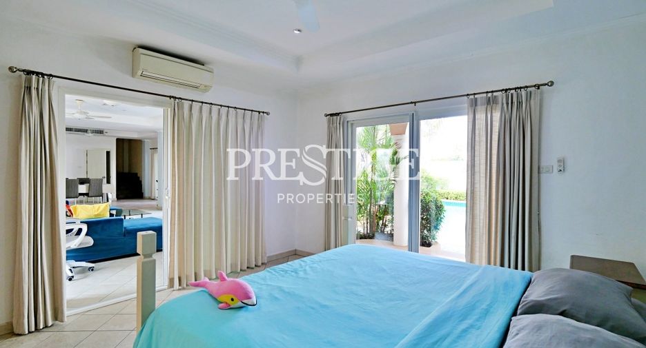 Casa en alquiler de 5 habitaciones en Jomtien, Pattaya