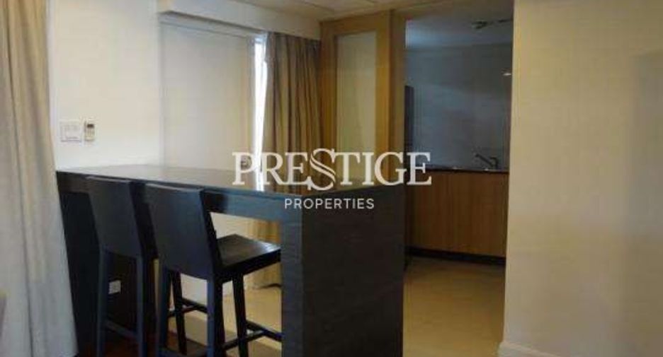 For rent 2 bedrooms condo in Pratumnak, Pattaya