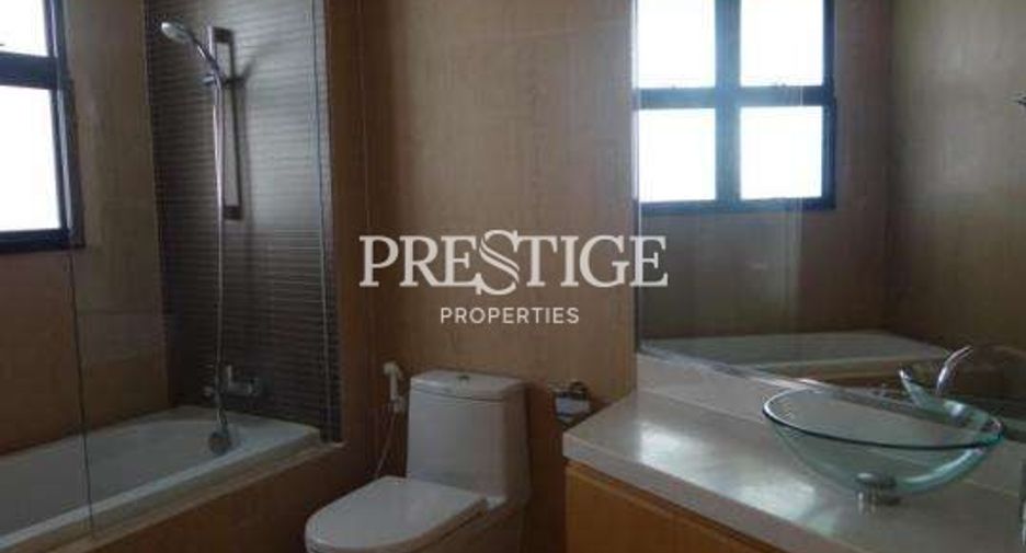 For rent 2 bedrooms condo in Pratumnak, Pattaya