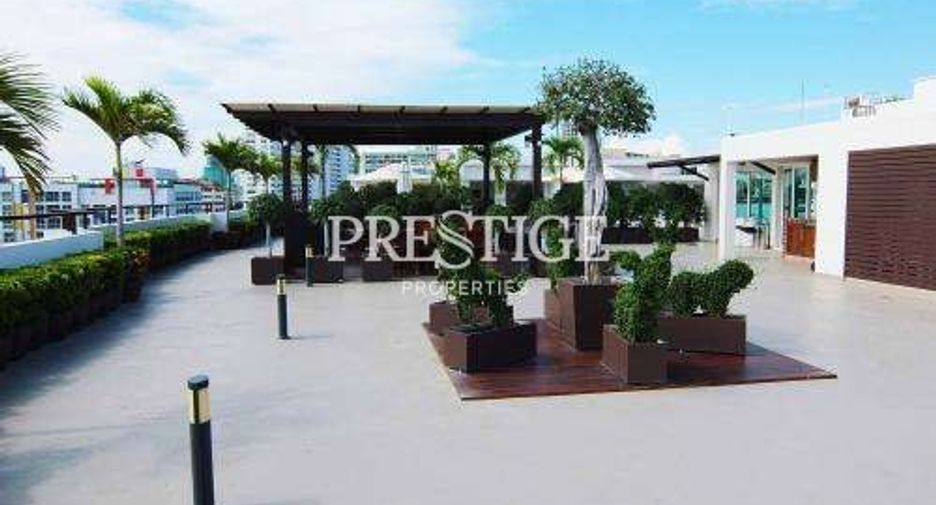 For sale 2 bedrooms condo in Pratumnak, Pattaya