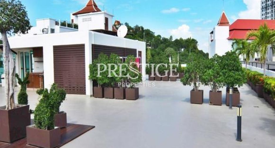 For sale 2 bedrooms condo in Pratumnak, Pattaya