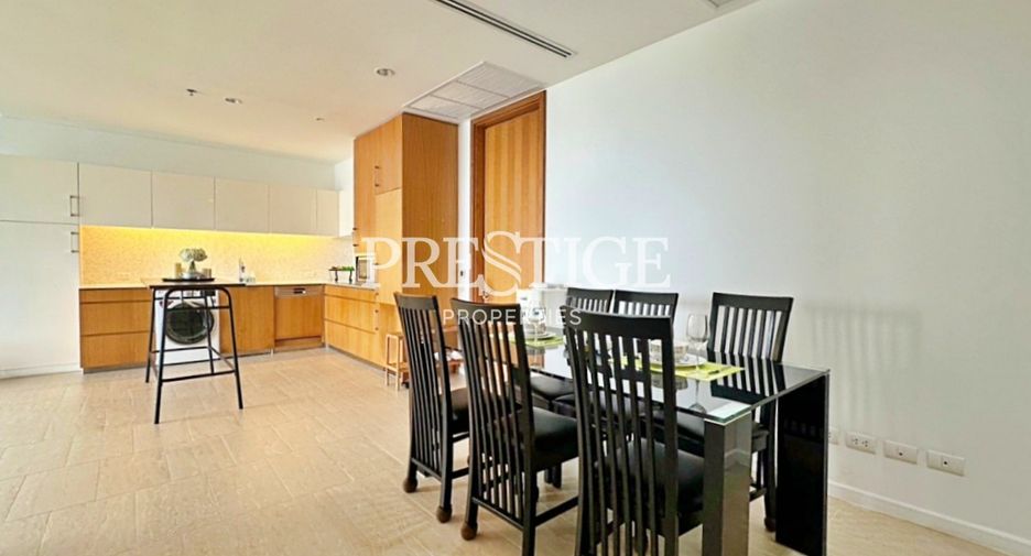 For rent 3 bedrooms condo in Bang Lamung, Chonburi