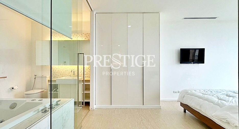 For rent 3 bedrooms condo in Bang Lamung, Chonburi