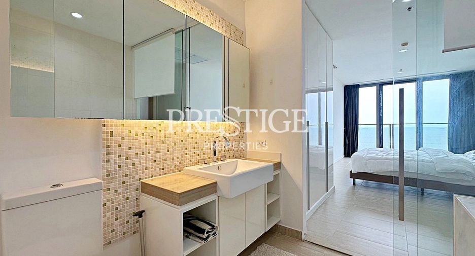 For rent 3 bedrooms condo in Bang Lamung, Chonburi