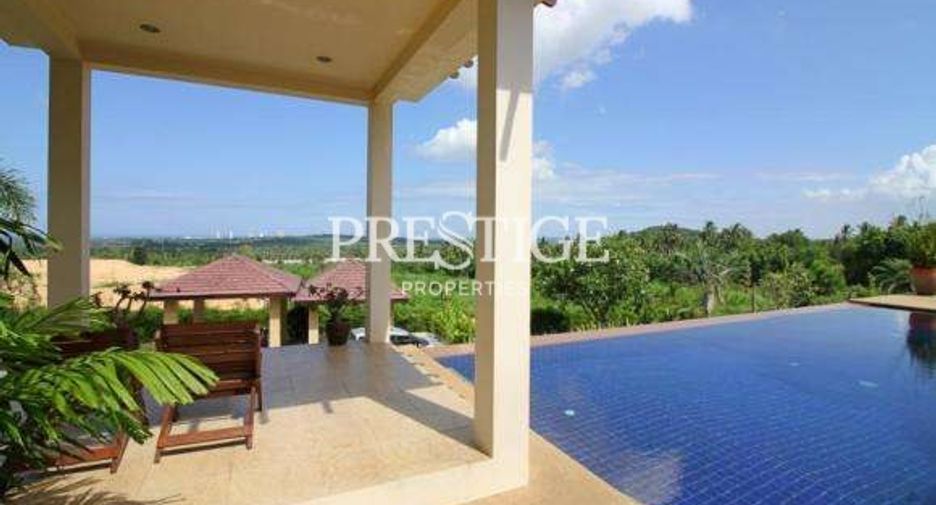 Продажа 4 спальни дом в Huay Yai, Паттайя