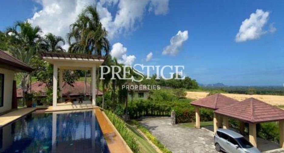 Продажа 4 спальни дом в Huay Yai, Паттайя