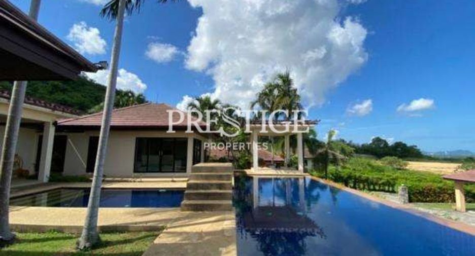 Продажа 4 спальни дом в Huay Yai, Паттайя