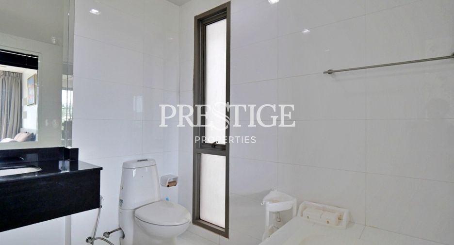 À vendre 2 chambres condo à South Pattaya, Pattaya