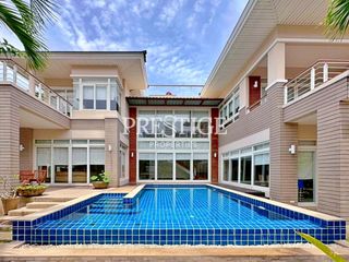 For rent and for sale 3 bedrooms house in Na Jomtien, Pattaya