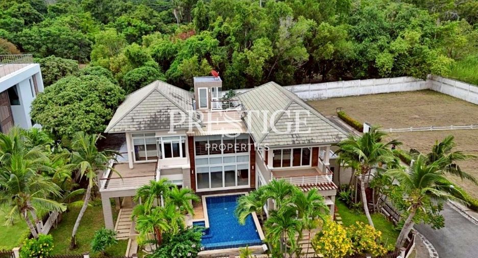 For rent and for sale 3 bedrooms house in Sattahip, Chonburi