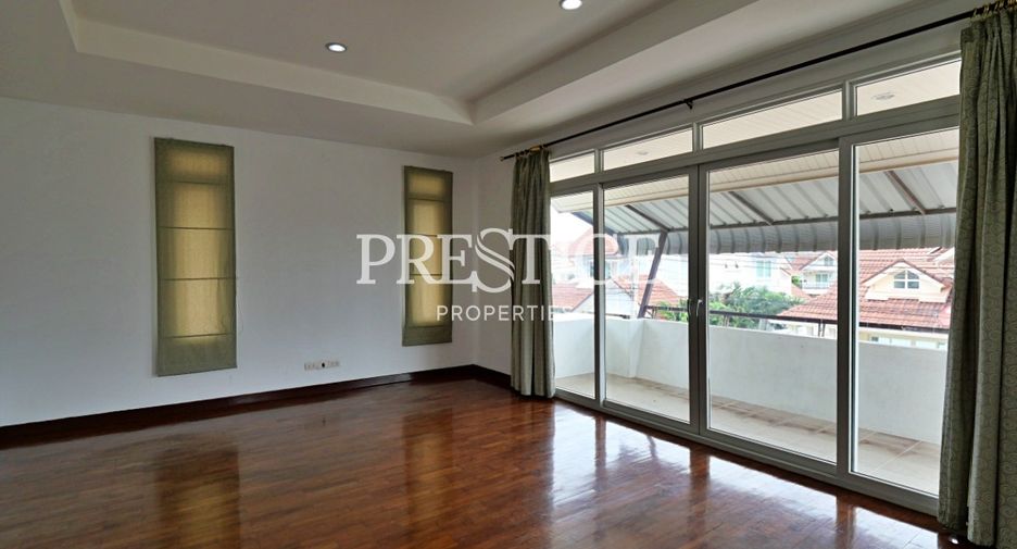 À vendre 4 chambres maison à Bang Lamung, Chonburi