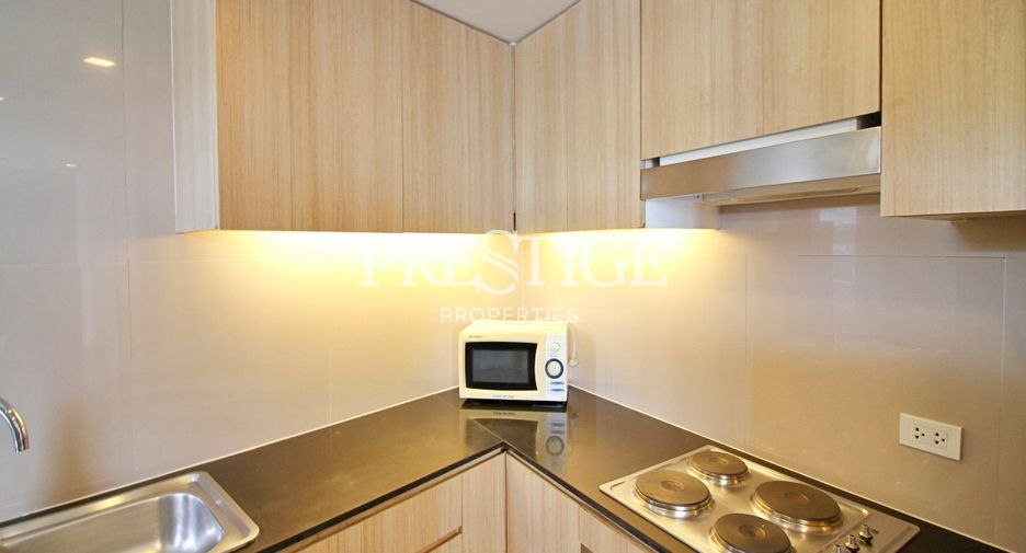For rent 2 ベッドルーム condo in Pratumnak, Pattaya