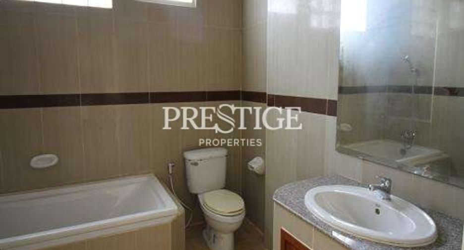 For rent and for sale 3 bedrooms house in Bang Lamung, Chonburi