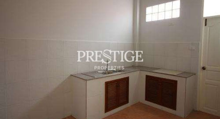 For rent and for sale 3 bedrooms house in Bang Lamung, Chonburi