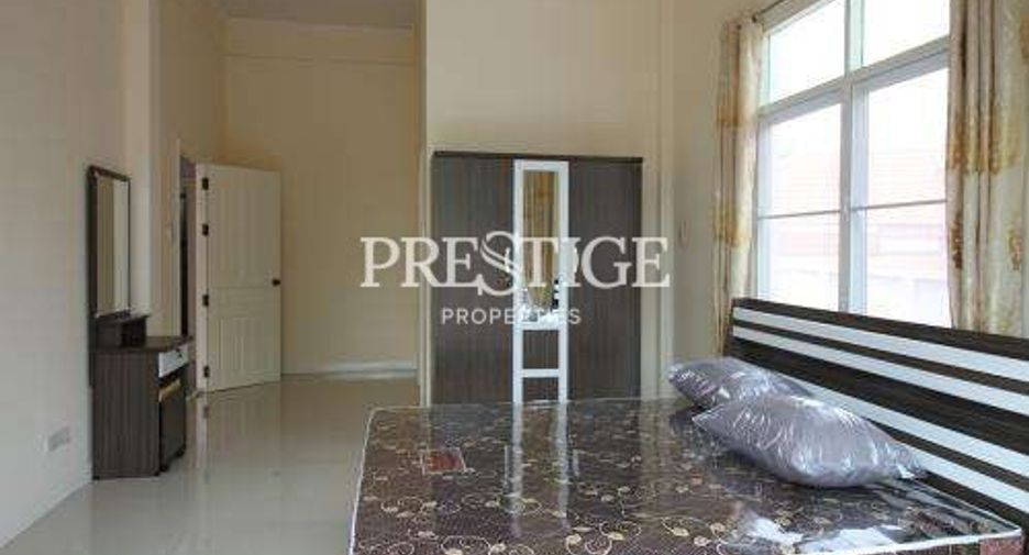 For rent and for sale 3 bedrooms house in Bang Lamung, Chonburi