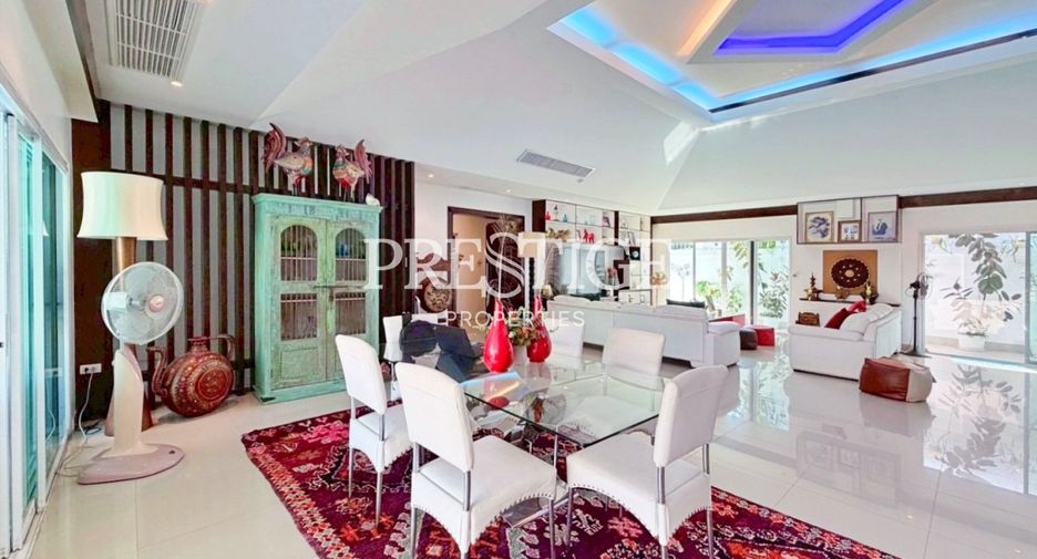 For sale 3 bedrooms house in Jomtien, Pattaya