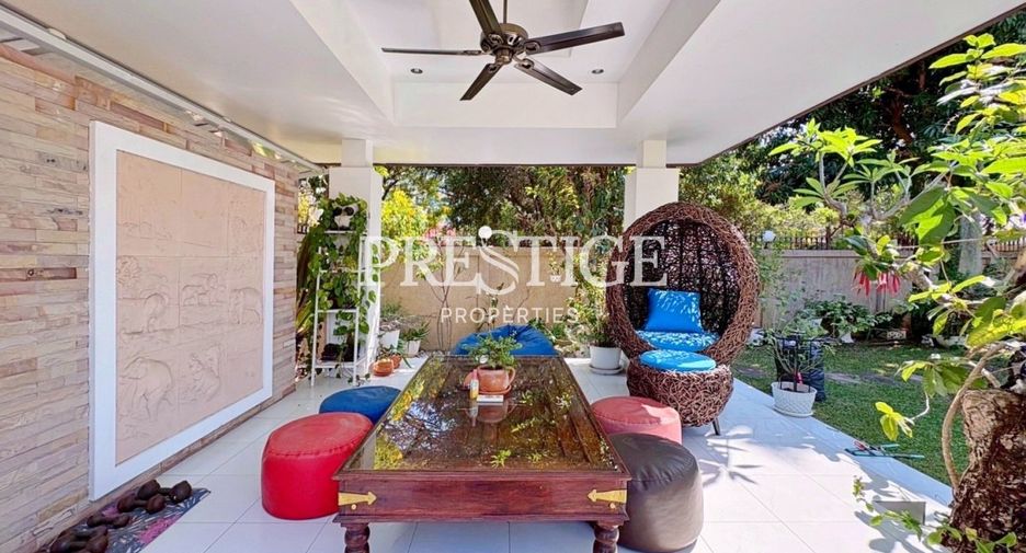 For sale 3 bedrooms house in Jomtien, Pattaya