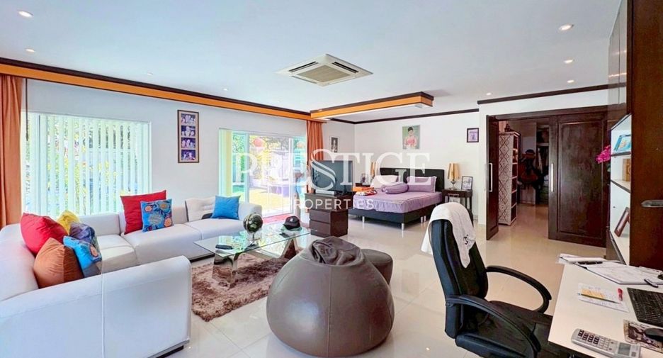 For sale 3 bedrooms house in Jomtien, Pattaya