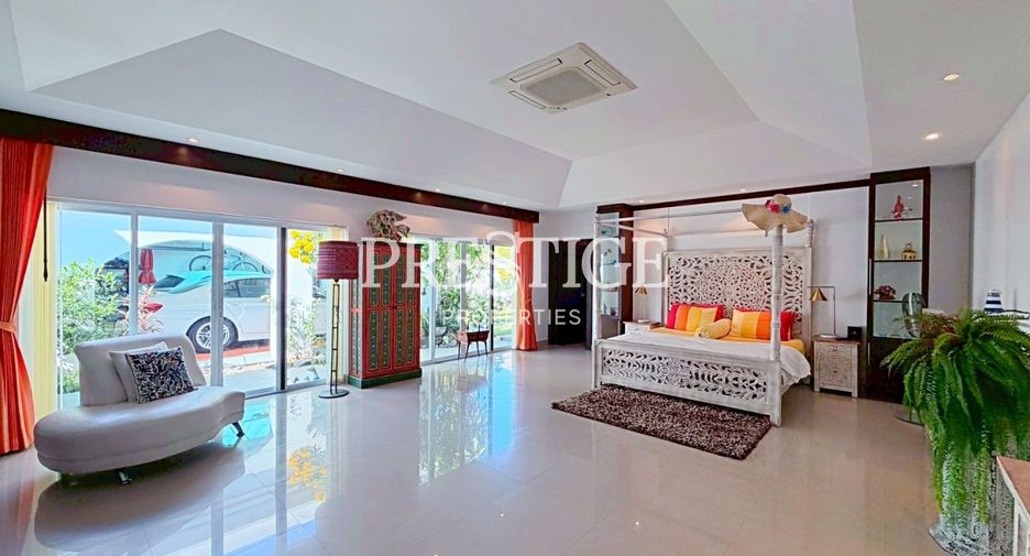 For sale 3 bedrooms house in Jomtien, Pattaya