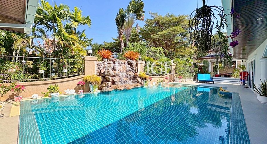 For sale 3 bedrooms house in Jomtien, Pattaya